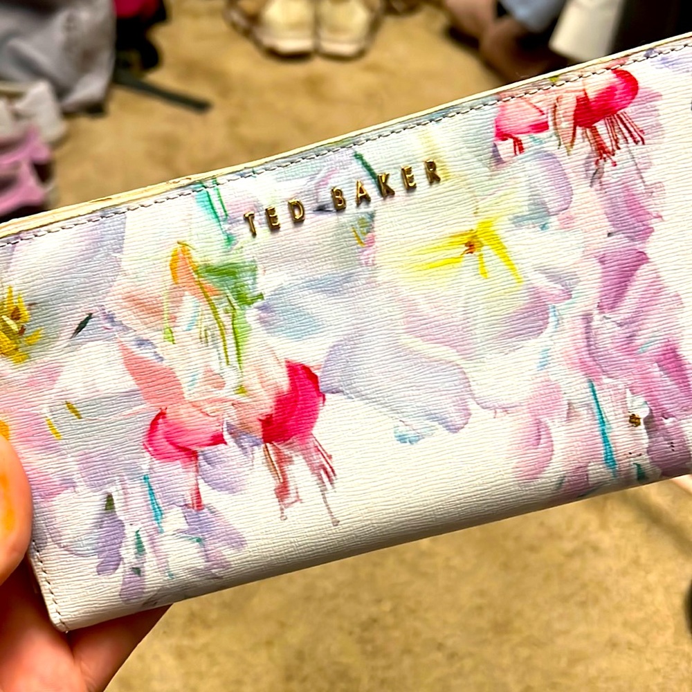 Ten baker floral wallet